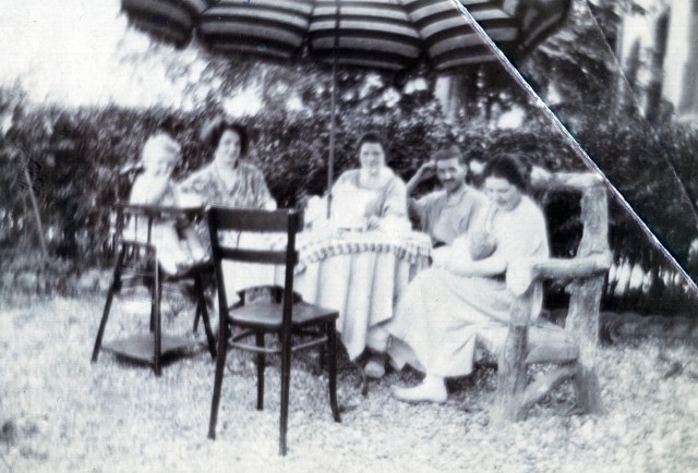 Yvonne-Chante-Grillon-Le Bourget du lac-1924.jpg